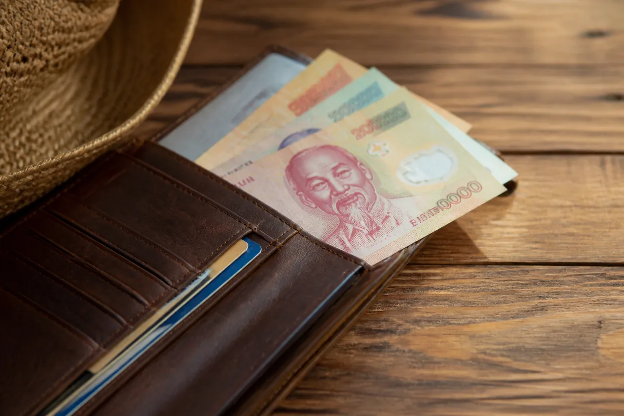 Comment payer au Vietnam en espèces avec des billets de dong